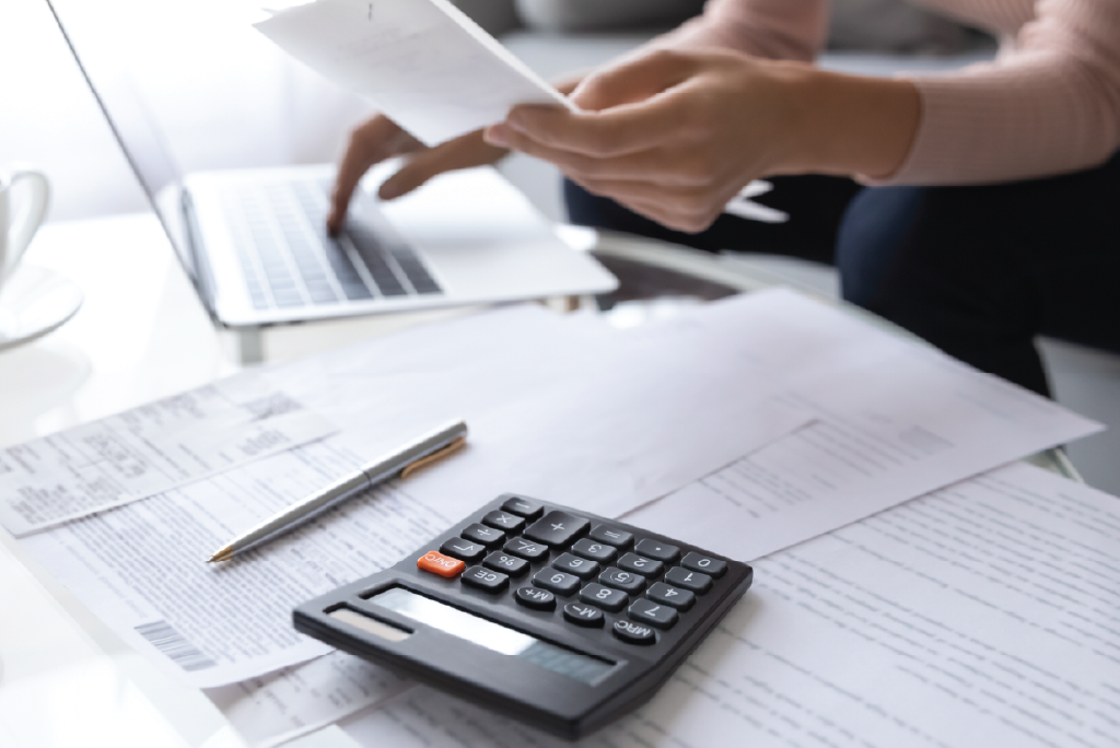 Insightful Reporting Harnessing Rocket Matter for Clear Billing Reports